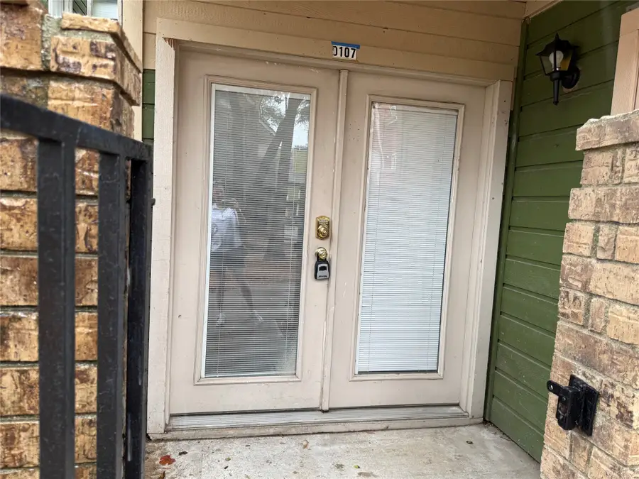 9807 Walnut Street #107, Dallas, TX 75243 - #3