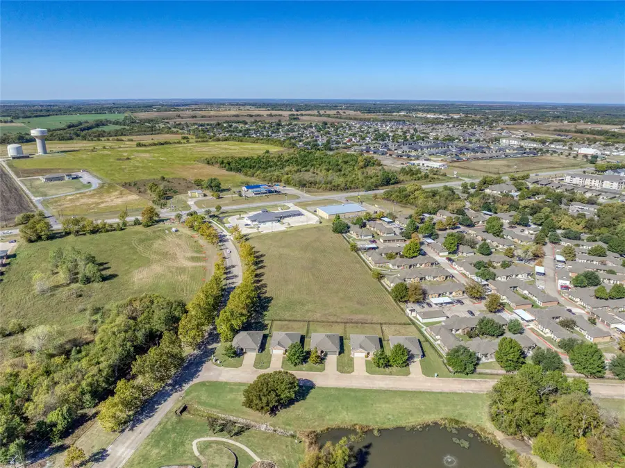 3705 W Park Avenue, Sherman, TX 75092 - #3