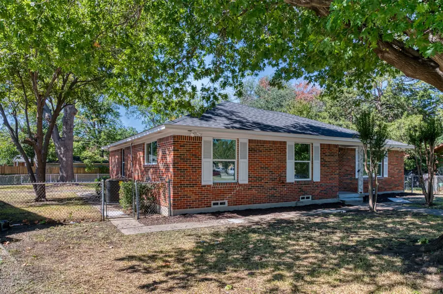 1522 Gillette Circle, Dallas, TX 75217 - #3