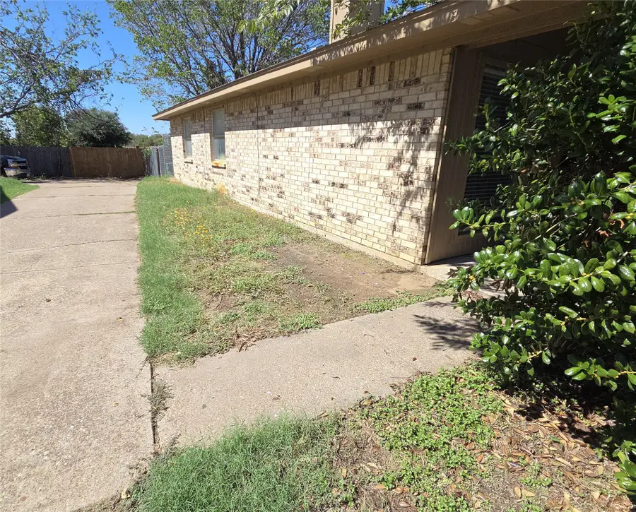 2400 Monte Carlo Drive #A, Arlington, TX 76015 - #2