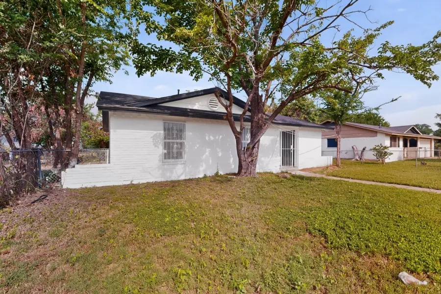 301 Stoneport Drive, Dallas, TX 75217 - #2