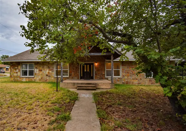 2363 W Denman, Stephenville, TX 76401