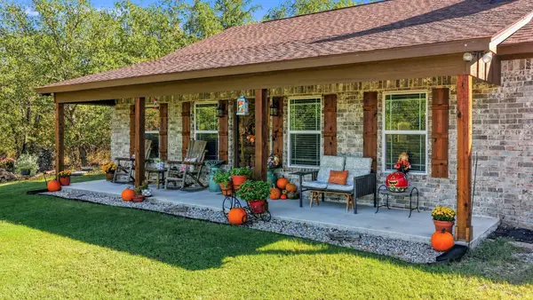 136 N Bronco Court, Springtown, TX 76082