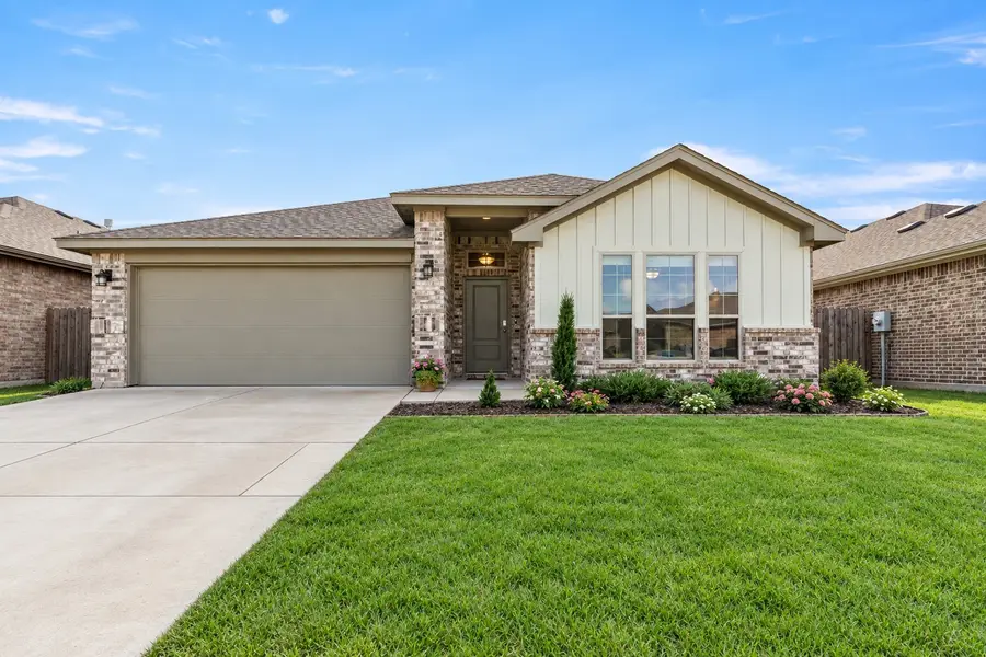 206 Hubbard Street, Hillsboro, TX 76645 - #3