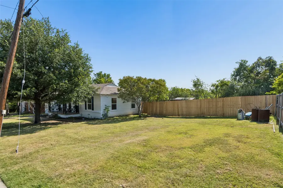 714 NW 6th Street, Grand Prairie, TX 75050 - #2
