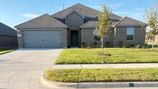 187 Outfoxed Lane, Waxahachie, TX 75165