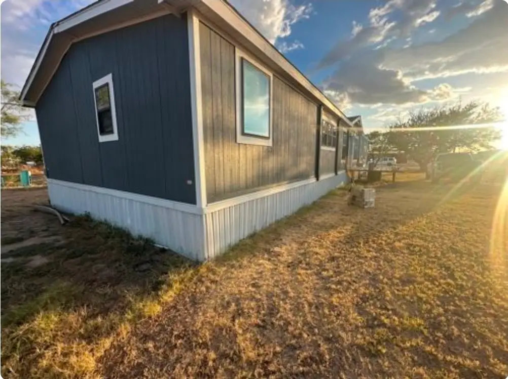 617 NW Ave C, Hamlin, TX 79520 - #1
