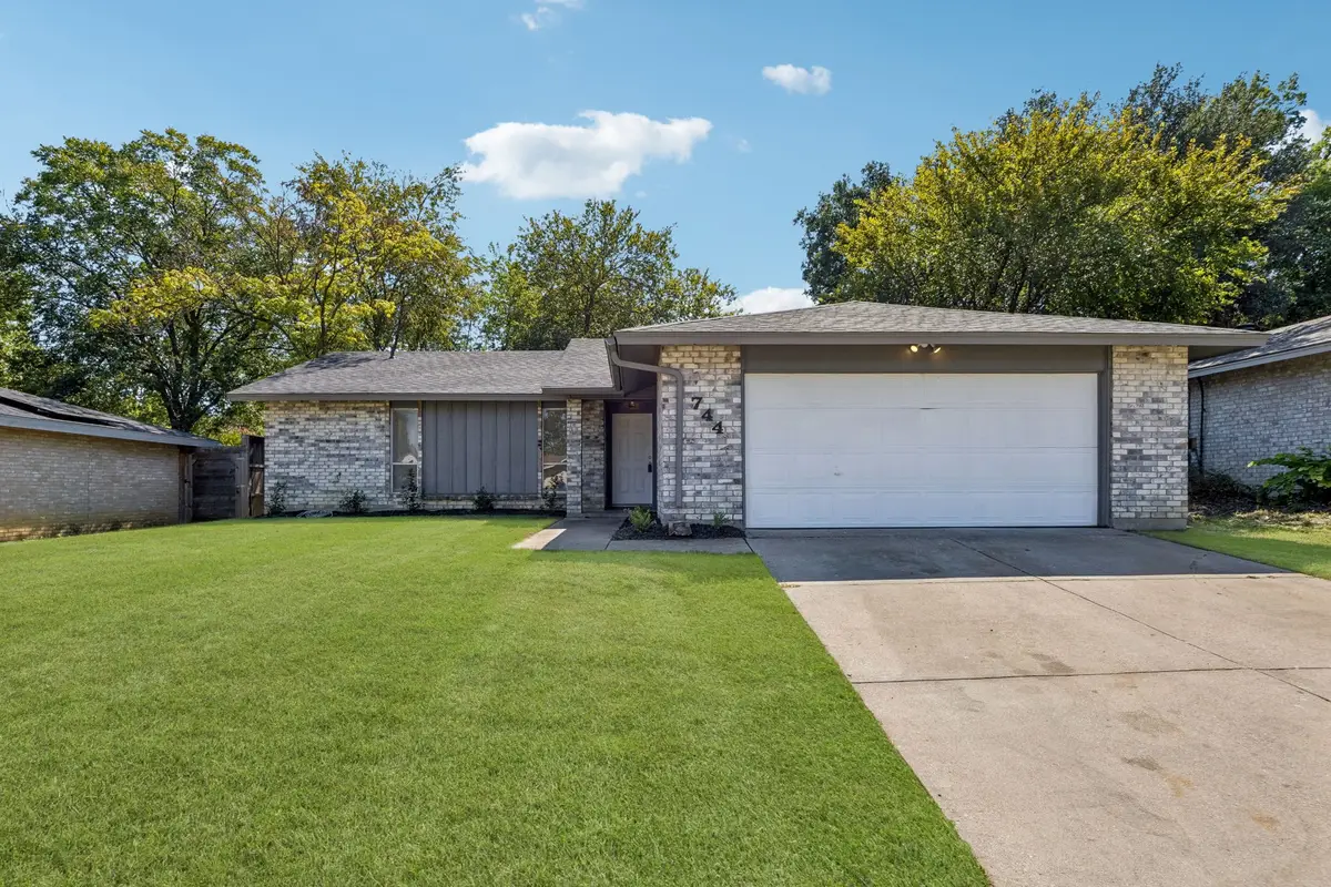 744 Salsbury Circle, Arlington, TX 76014 - #1