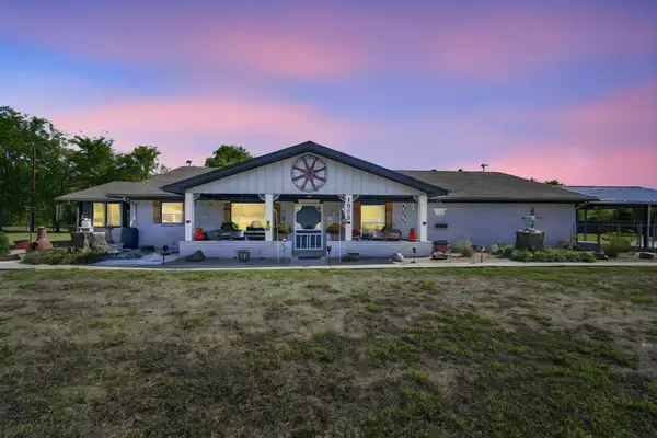 1309 W Madison Street, Ennis, TX 75119