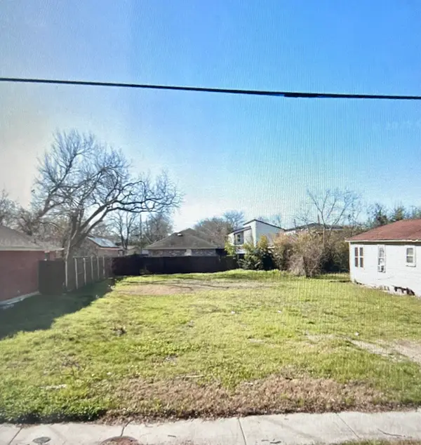 1826 Gallagher Street, Dallas, TX 75212
