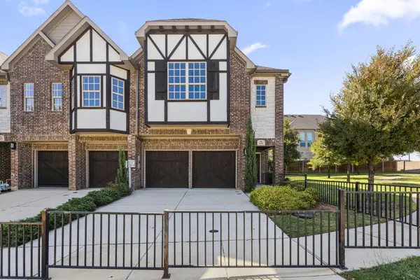 103 Kensington Drive, Lewisville, TX 75067
