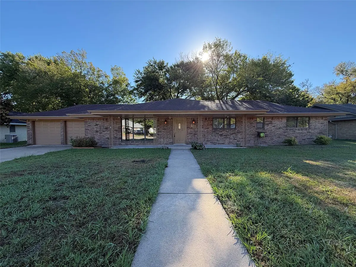 607 Turtle Creek Drive, Greenville, TX 75402 - #1