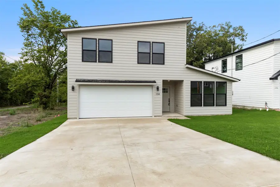 104 E Miller, Whitewright, TX 75491 - #2