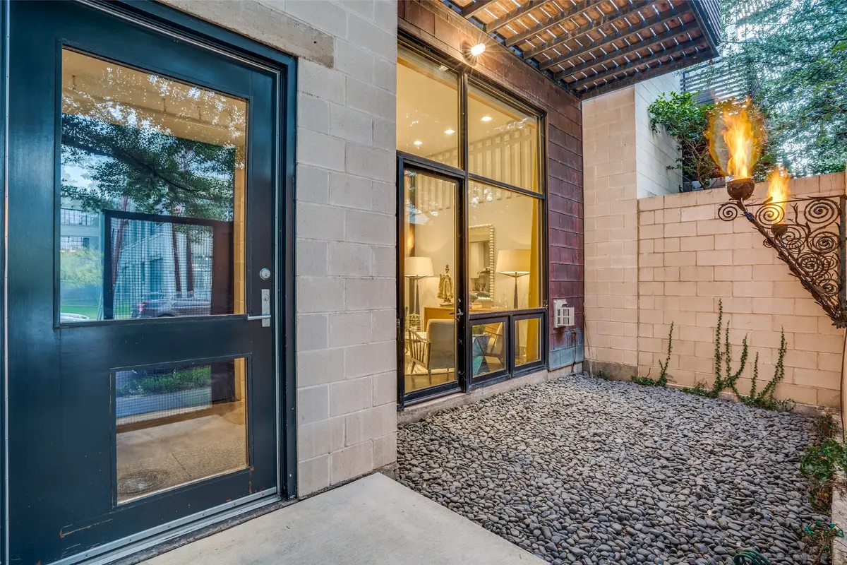 3819 Commerce Street, Dallas, TX 75226 - #1