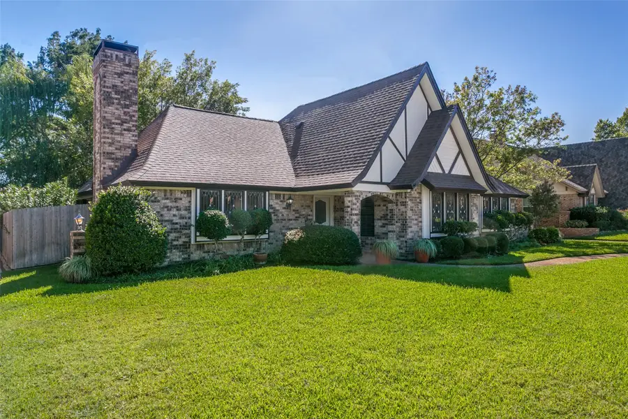2449 Stonegate Drive N, Bedford, TX 76021 - #2