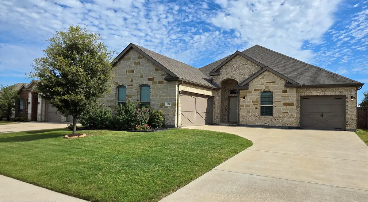 912 Bailey Lane, Mansfield, TX 76063 - #1