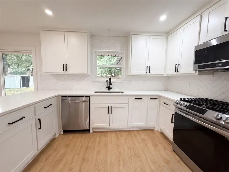1515 Cherokee Street, Arlington, TX 76012 - #3