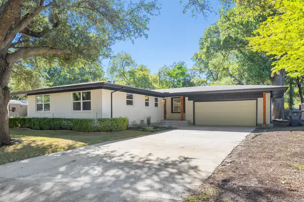 917 Blossom Circle, Garland, TX 75041
