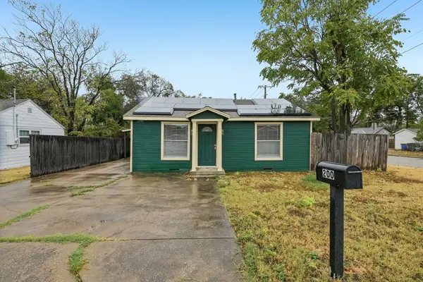 200 N Roe Street, White Settlement, TX 76108