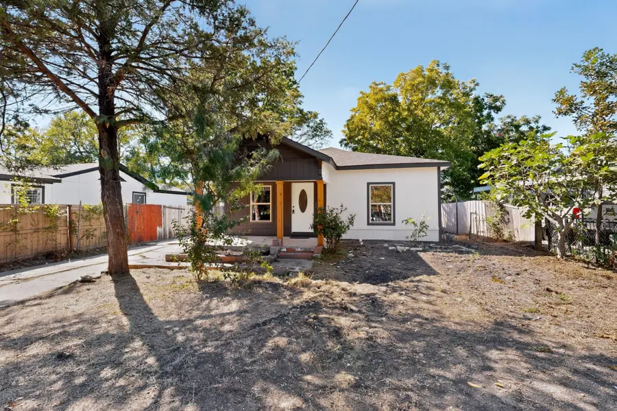 651 Ezekial Avenue, Dallas, TX 75217 - #2