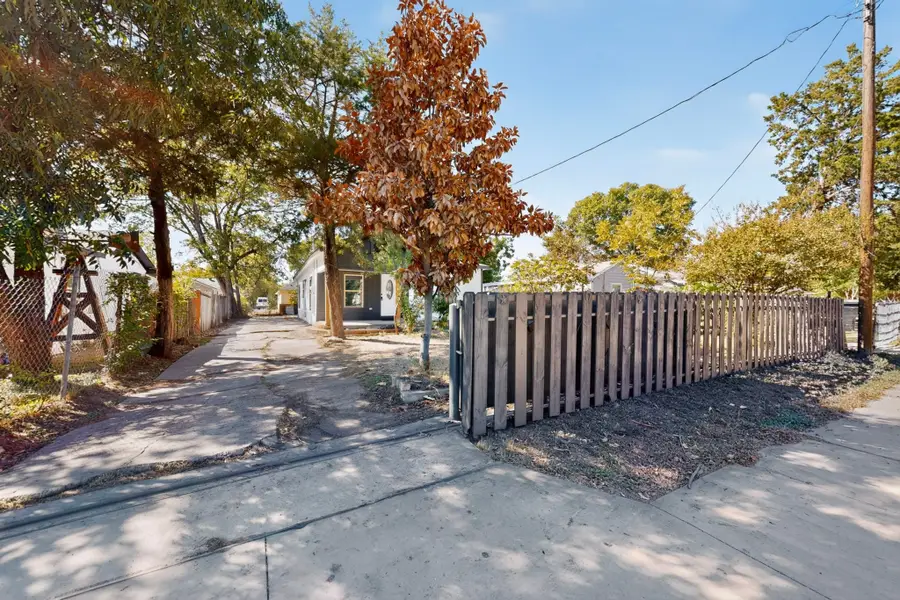 651 Ezekial Avenue, Dallas, TX 75217 - #3