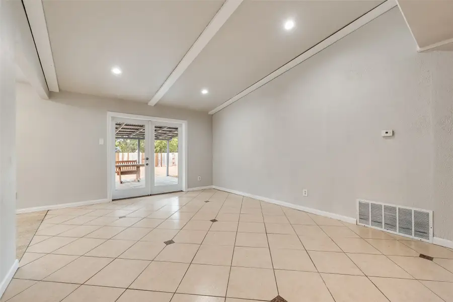 9829 Grove Oaks Valley, Dallas, TX 75217 - #2