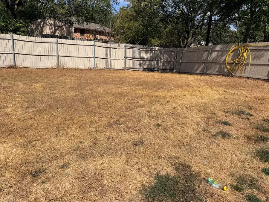 9405 Glengreen Drive, Dallas, TX 75217 - #3