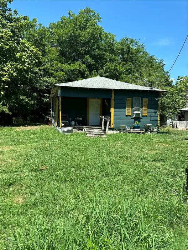 441 NW 3rd Street, Cooper, TX 75432