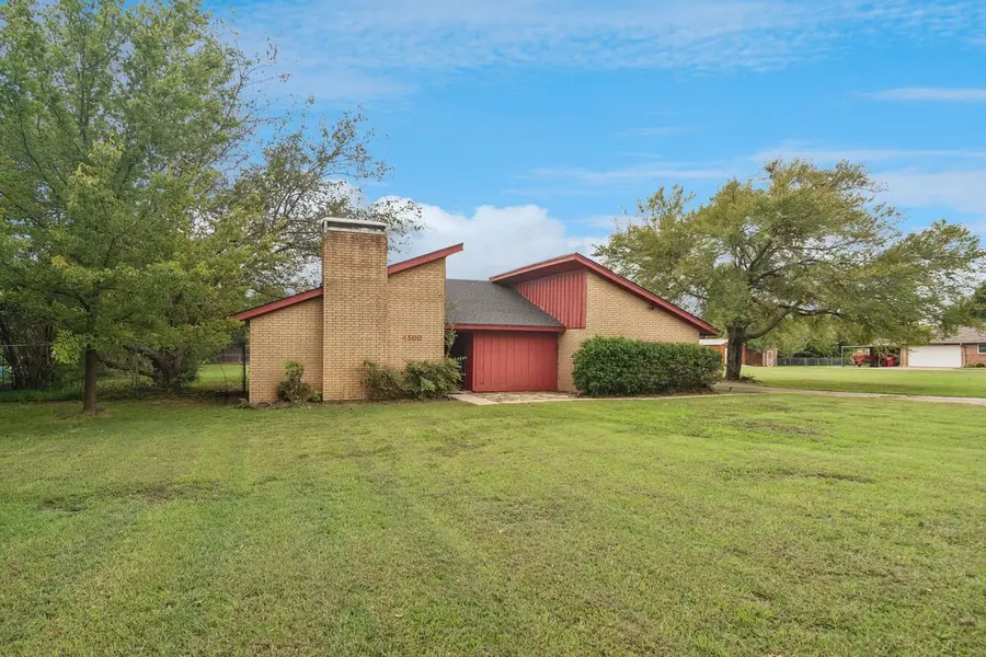 4500 Woodlawn Road, Sherman, TX 75090 - #2
