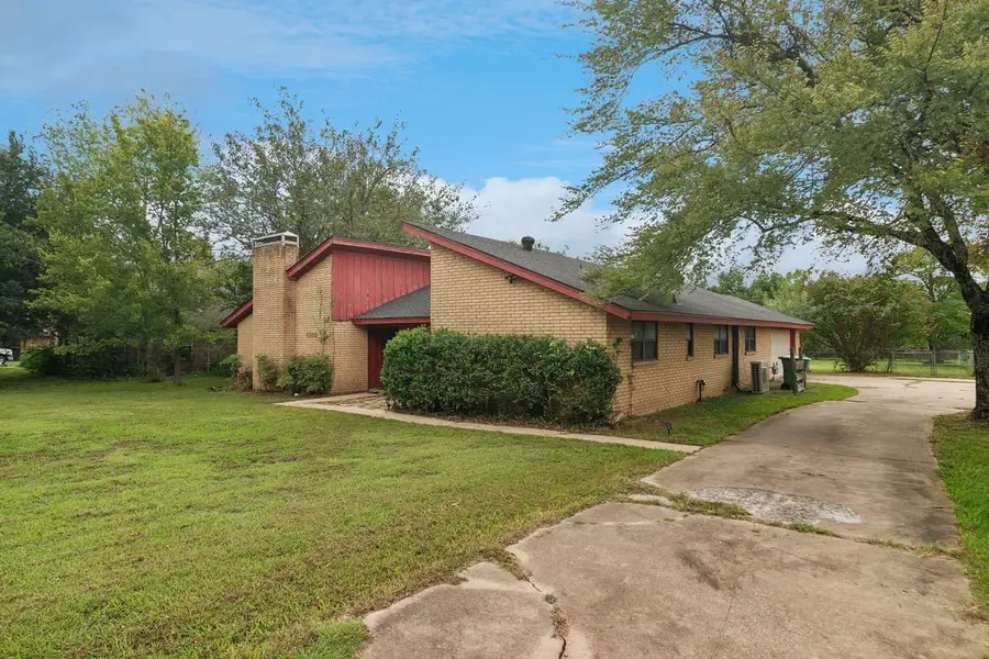 4500 Woodlawn Road, Sherman, TX 75090 - #3