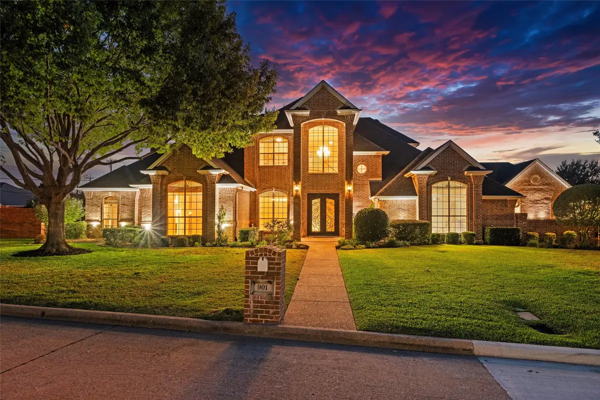 901 Walnut Falls Circle, Mansfield, TX 76063 - #1