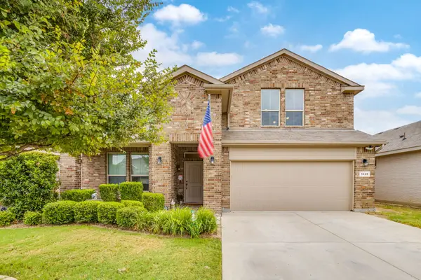 1428 Doe Meadow Drive, Fort Worth, TX 76028