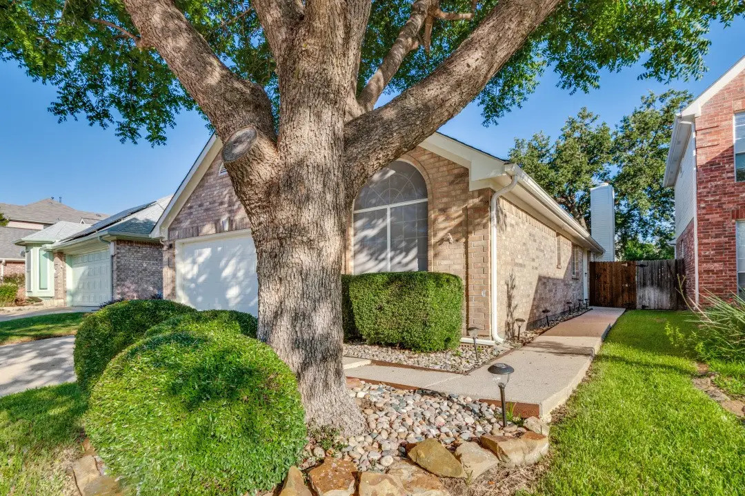2237 Wembley Wood Lane, Bedford, TX 76022 - #1