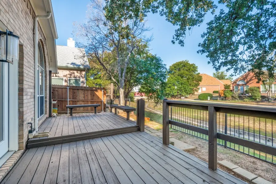 2237 Wembley Wood Lane, Bedford, TX 76022 - #2