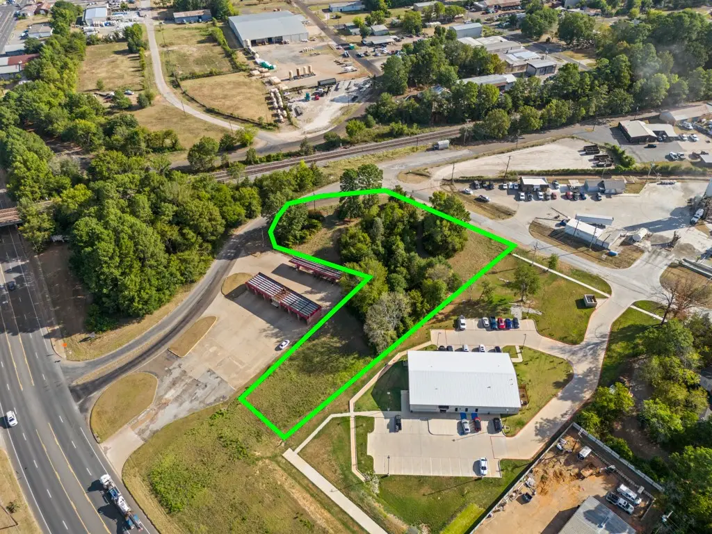 3208 W Loop 281, Longview, TX 75604 - #1