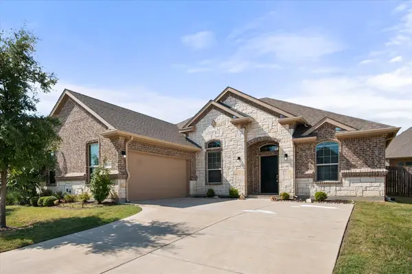 3636 Wintergreen Street, Grand Prairie, TX 76065
