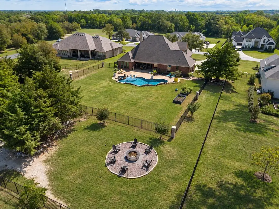 4613 Lake Breeze Drive, McKinney, TX 75071 - #2