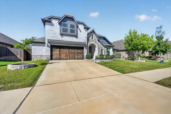 457 Wolf Creek Drive, Waxahachie, TX 75165