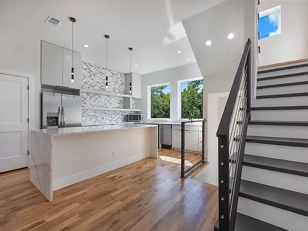 1120 Muncie Avenue, Dallas, TX 75212