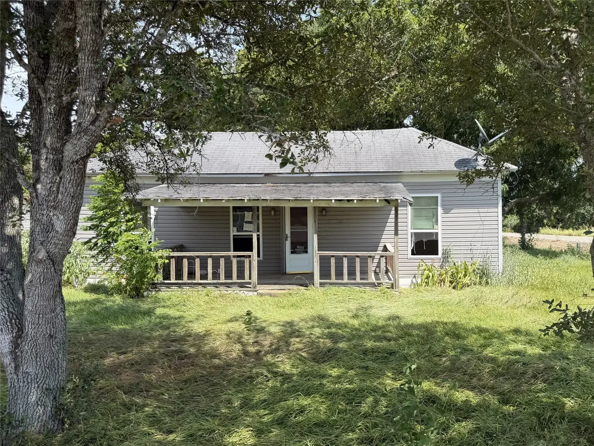 11 Laguna, La Ward, TX 77970 - #1