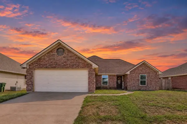 205 Quail Run, Aubrey, TX 76227