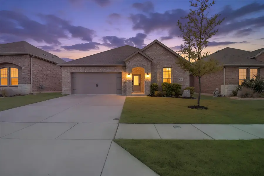 3102 Moccasin Lane, Aubrey, TX 76227 - #2