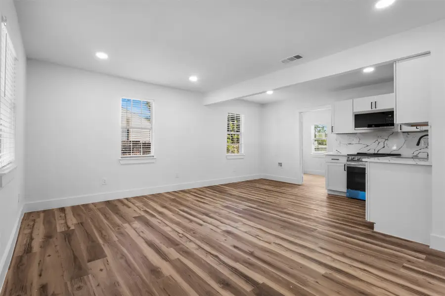 715 Scott Drive, Arlington, TX 76012 - #3