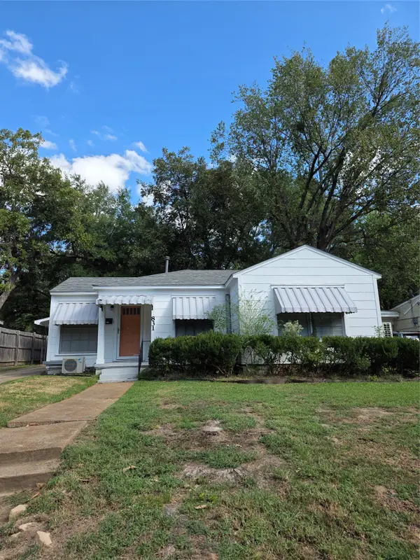 831 SE 18th Street, Paris, TX 75460