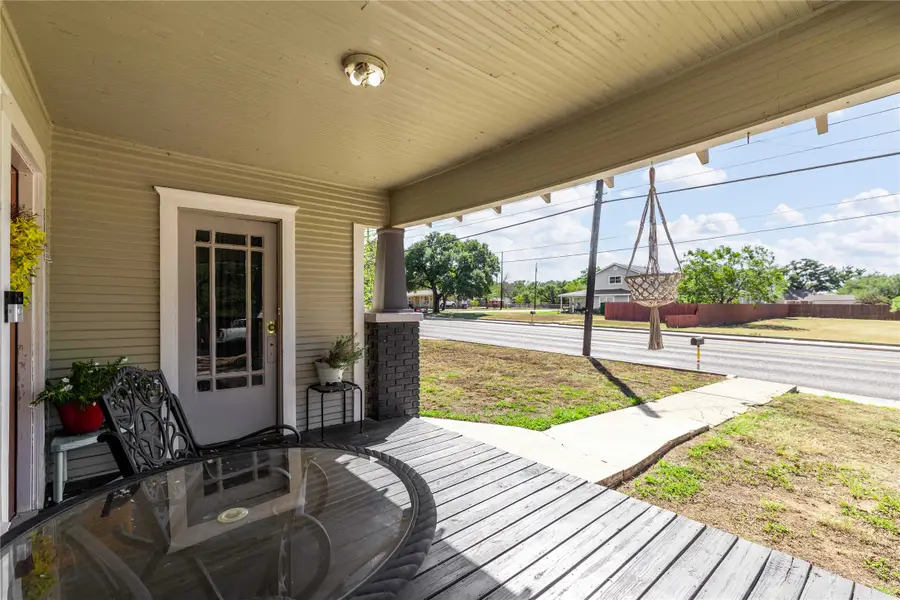 3406 Austin Avenue, Brownwood, TX 76801 - #3