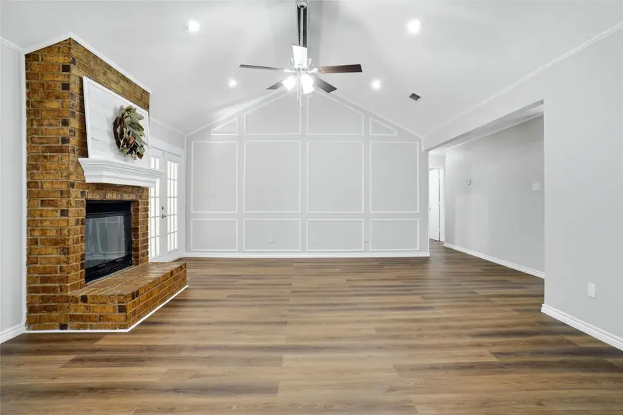 8624 Crestview, North Richland Hills, TX 76182 - #3