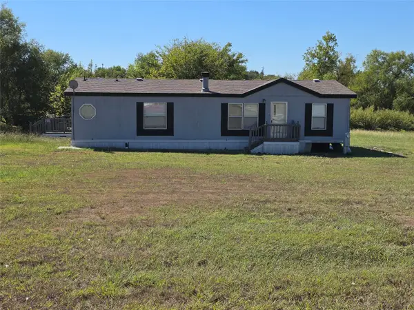 5905 Texas Street, Joshua, TX 76058
