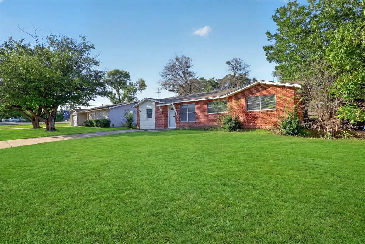 1005 Altamont Drive, Fort Worth, TX 76106 - #1