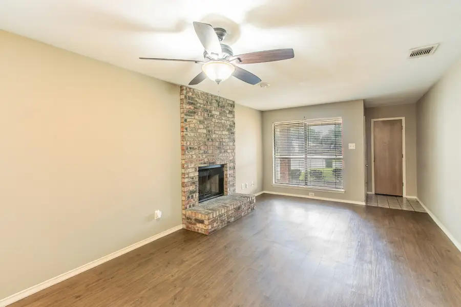 6847 Sierra Drive, North Richland Hills, TX 76180 - #2