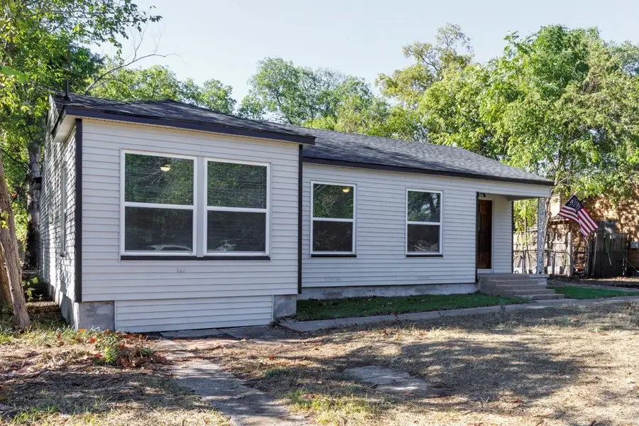 308 W Avenue F, Garland, TX 75040 - #3